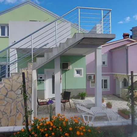 Апартаменты Ema & Sea Apartment's Пула