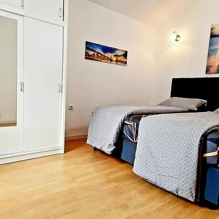 Ema & Sea Apartment's With Free Private Parking Pula