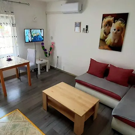 Ema & Sea Apartment's Апартаменты Пула
