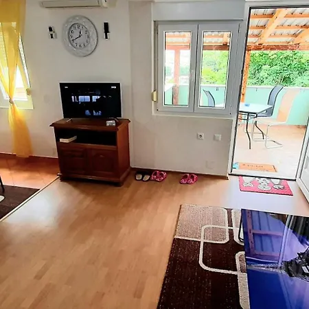 Ema & Sea Apartment's Пула