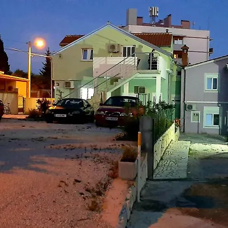 Ema & Sea Apartment's * Pula