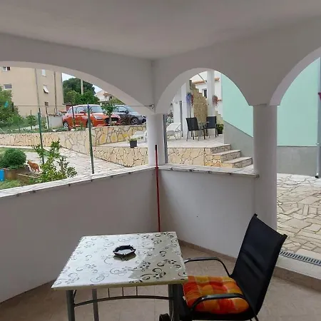 Апартаменти Ema & Sea Apartment's *