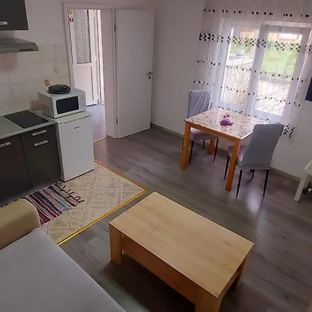 Apartment Ema & Sea Apartment's