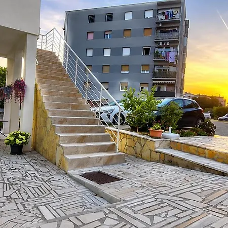 Ema & Sea Apartment's *