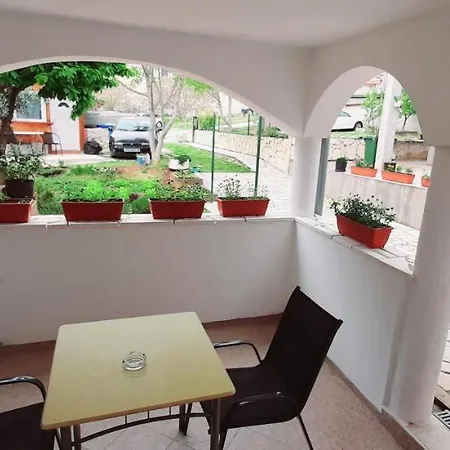 Ema & Sea Apartment's