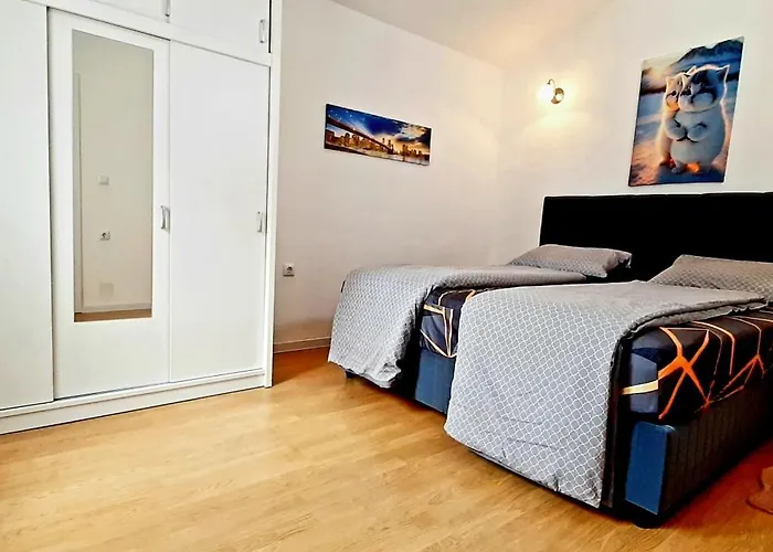 Ema & Sea Apartment's Pula