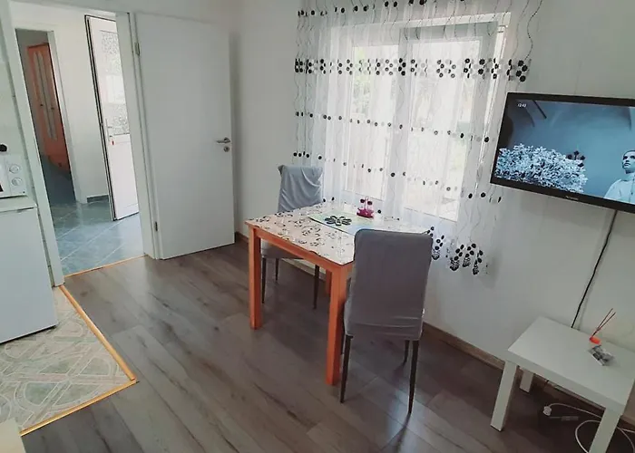 Appartement Ema & Sea Apartment's *
