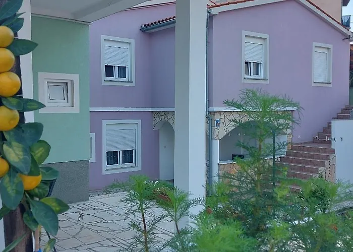 Ema & Sea Apartment's